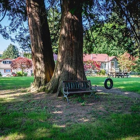 Bramblebank Cottages Harrison Hot Springs Eksteriør bilde