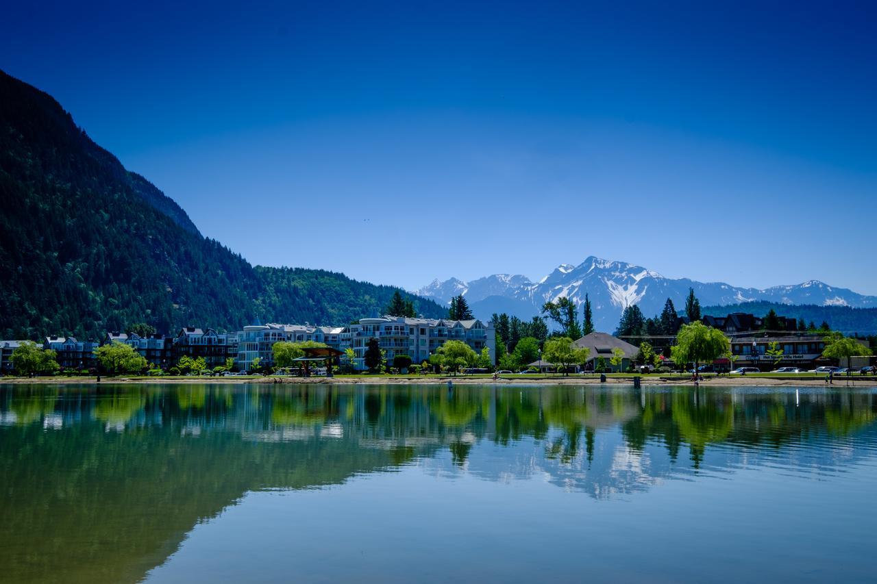 Bramblebank Cottages Harrison Hot Springs Eksteriør bilde